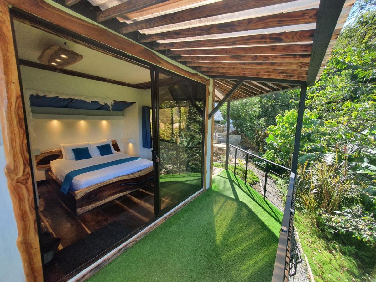 Glamping Tomaselli Hotel Manuel Antonio Buitenkant foto